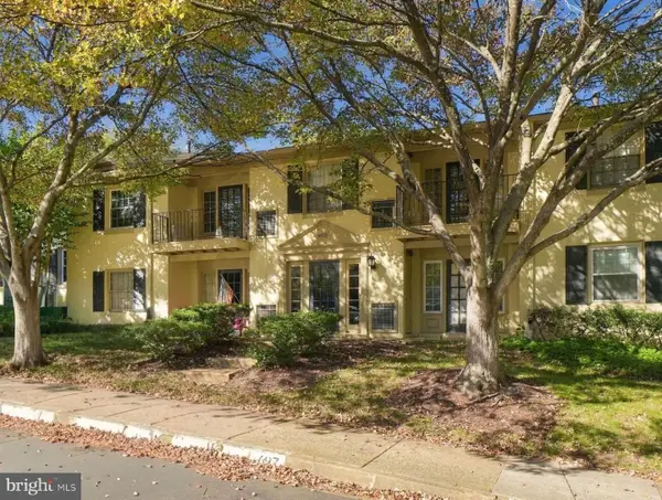 5900 Surrey Hill Pl #c, SPRINGFIELD, VA 22152