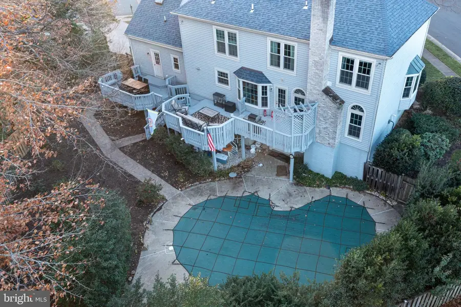 8107 Oak Crest Ln, Fairfax Station, VA 22039 - #3