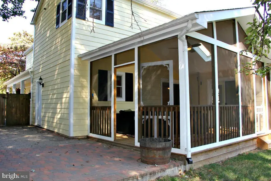 6649 Hallwood Ave, Falls Church, VA 22046 - #3