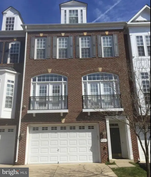 4351 Patriot Park Ct, FAIRFAX, VA 22030