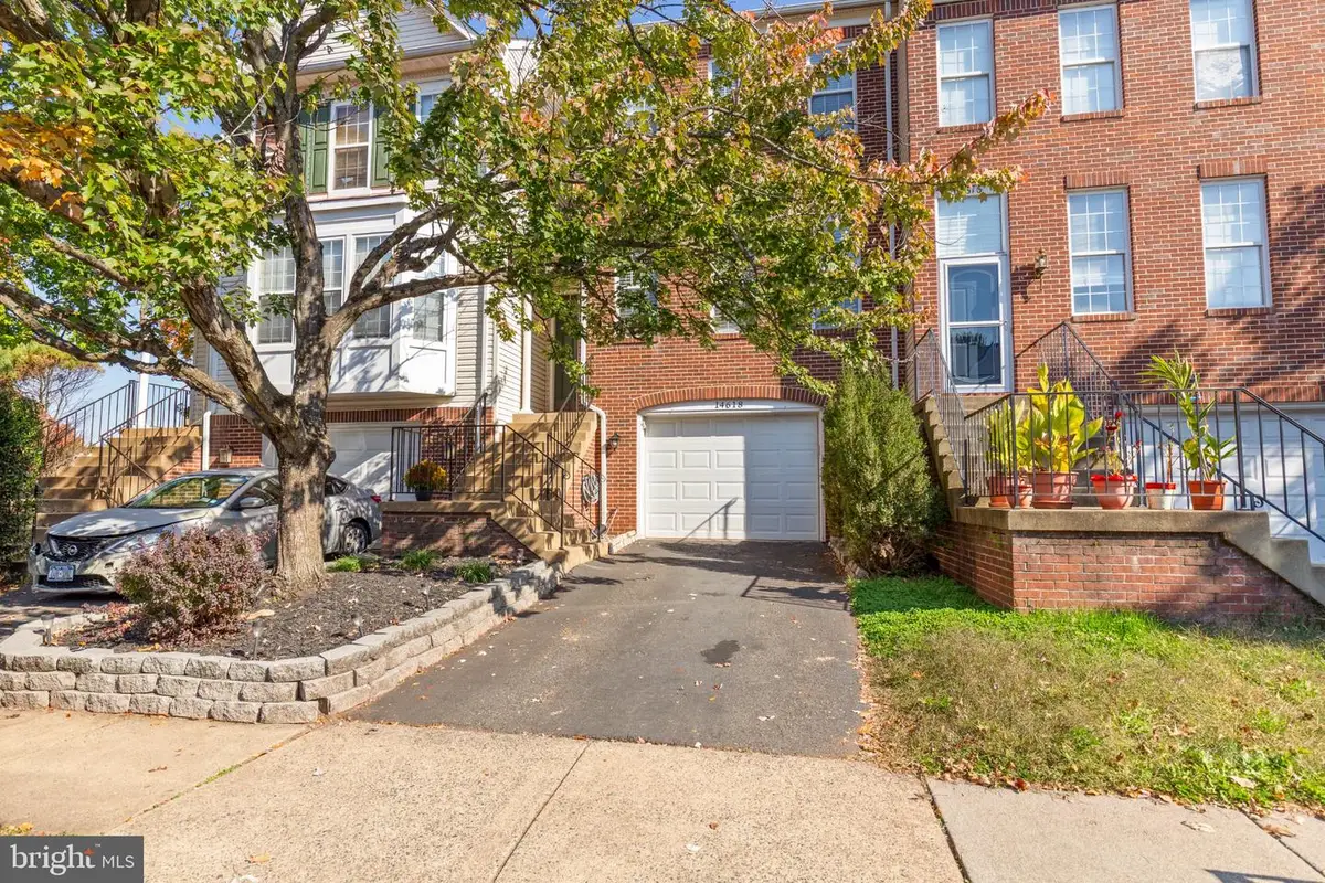 14618 Flower Hill Dr, Centreville, VA 20120 - #1