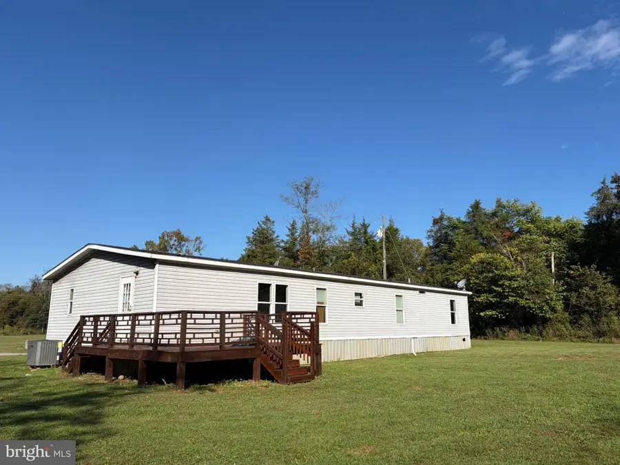 908 Keith Rd, Stanardsville, VA 22973 - #2