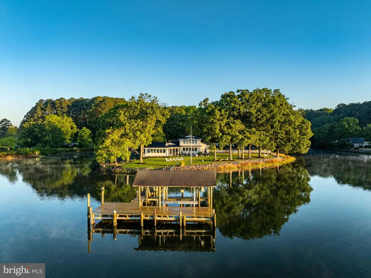 5473 White Hall Rd, Gloucester, VA 23061 - #1