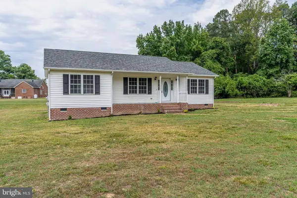 12491 Clinton Heights Dr, ASHLAND, VA 23005
