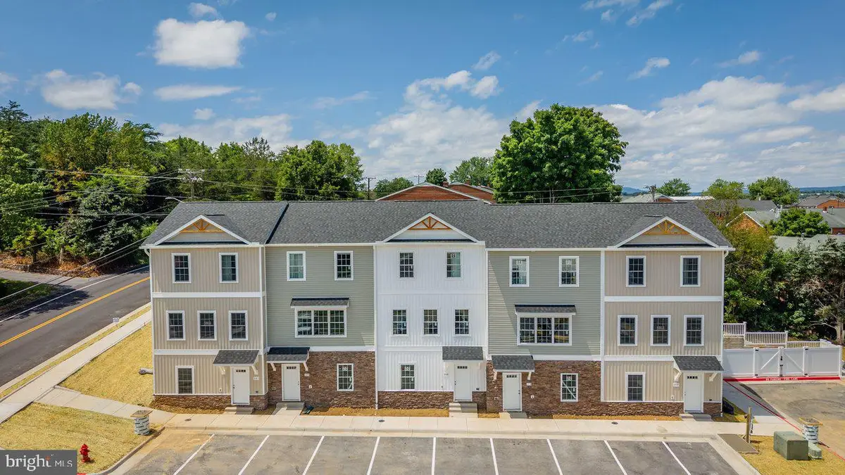 105 Willowstone Ct, Harrisonburg, VA 22801 - #1