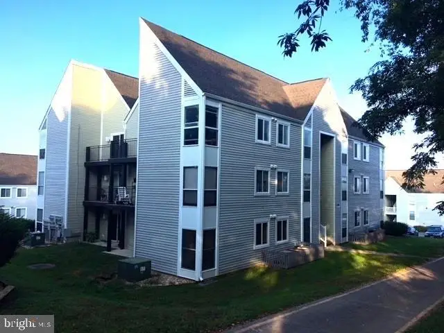 1384 Hunters Rd #e, Harrisonburg, VA 22801 - #1