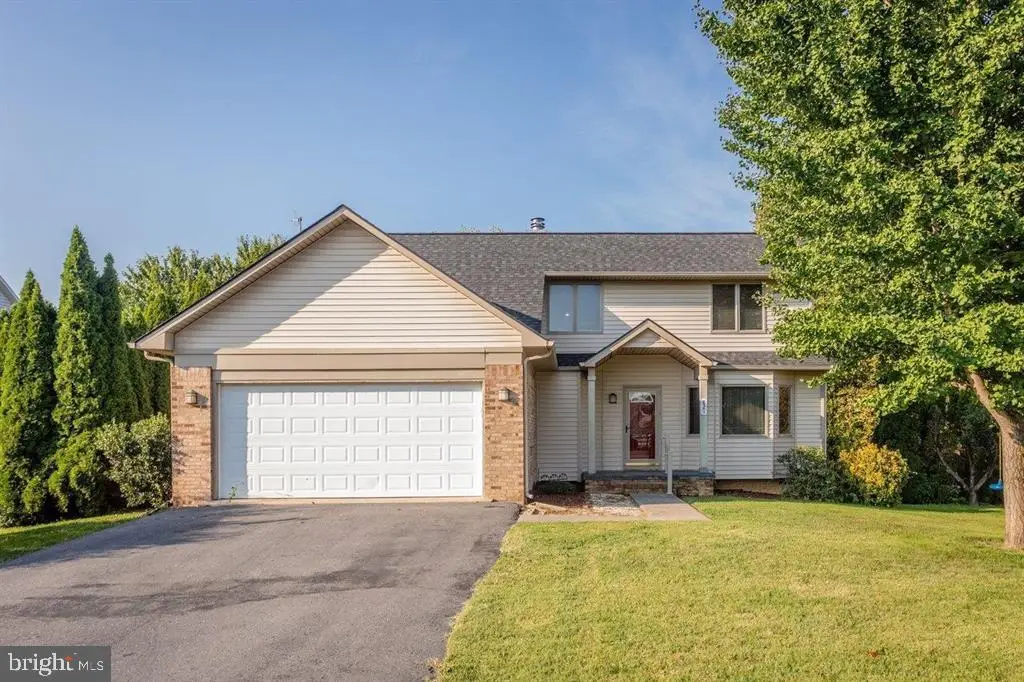 821 Honeysuckle Ln, Harrisonburg, VA 22802 - #1