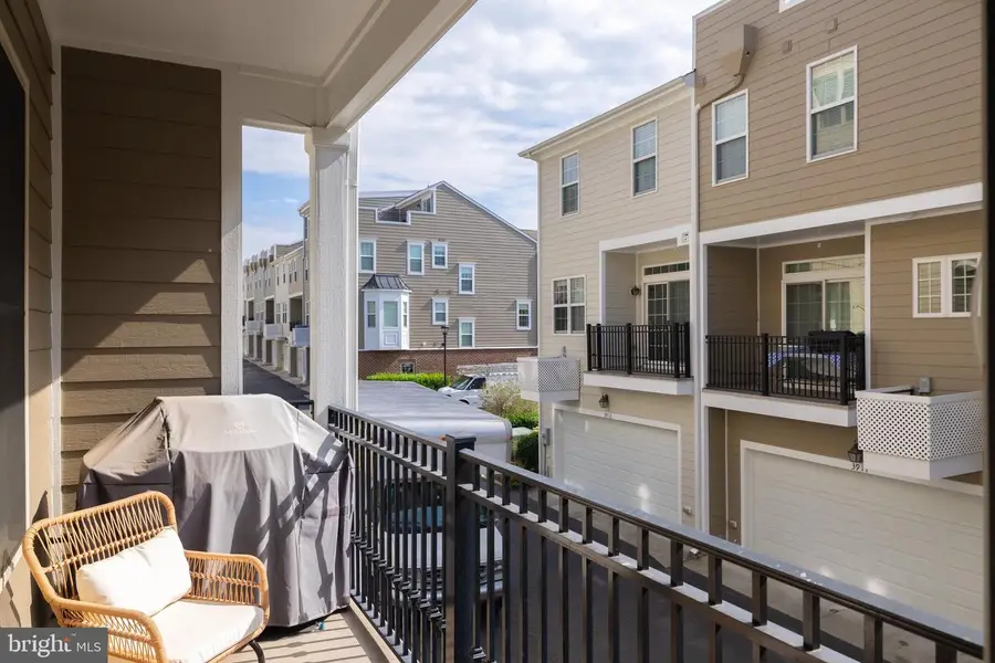 3906 Village Commons Walk, Glen Allen, VA 23060 - #2