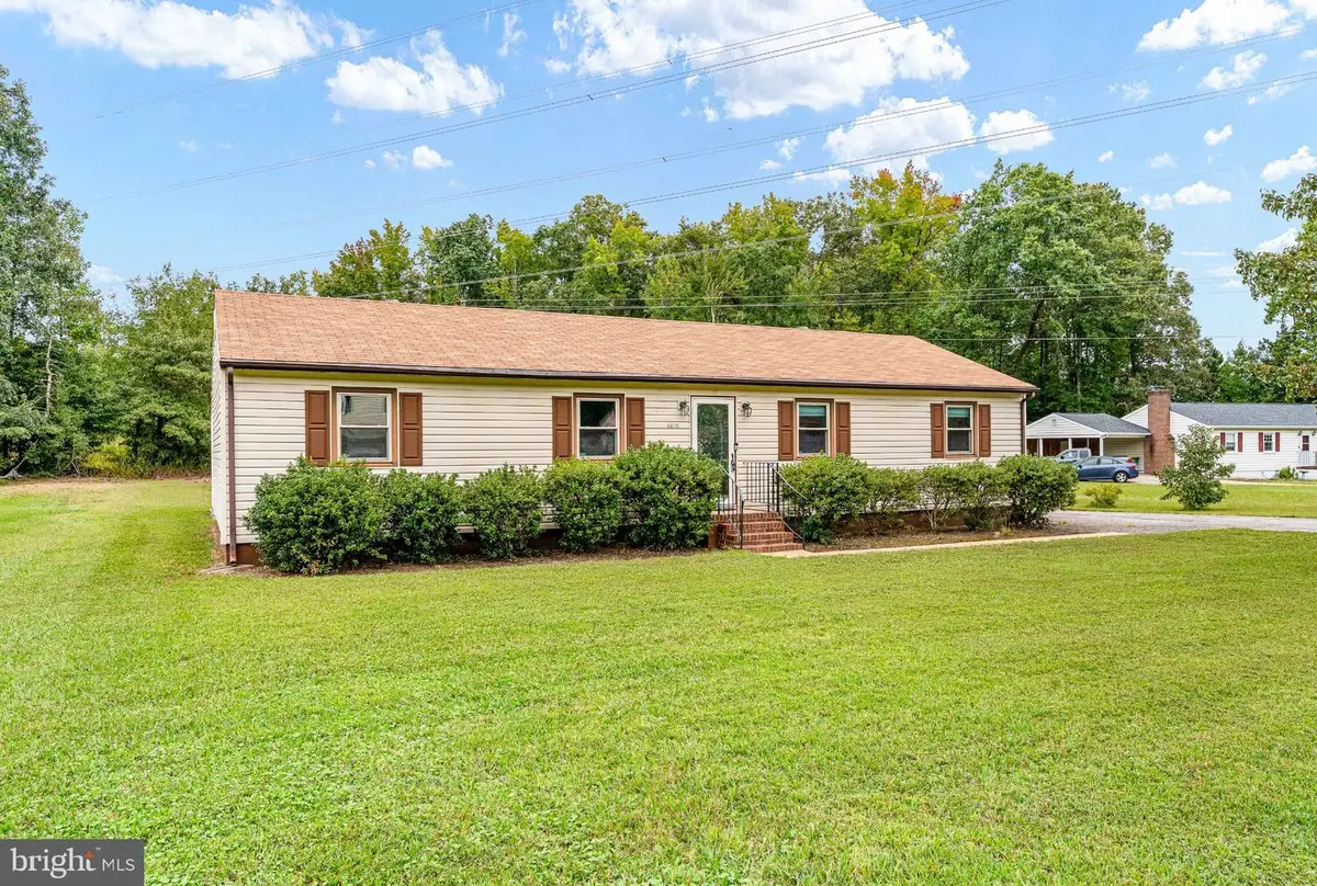 3909 Robin Hood Dr, Hopewell, VA 23860 - #1