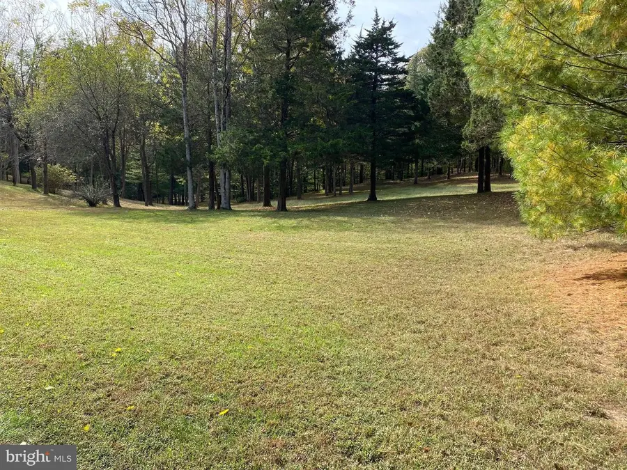 2202 Belvedere Dr, King George, VA 22485 - Image #2