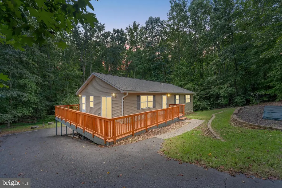 7224 Washington Dr, King George, VA 22485 - #1