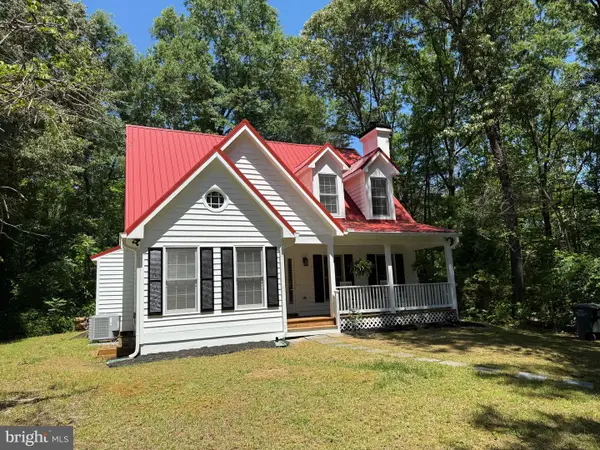 8376 Summerbeam Dr, KING GEORGE, VA 22485
