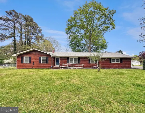 8221 Hickory Dr, KING GEORGE, VA 22485