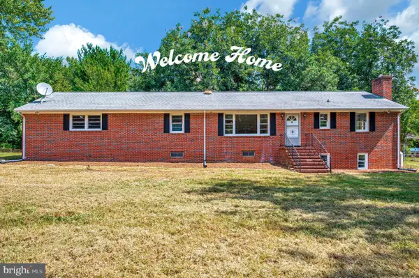 8434 Pine Tree Ln, KING GEORGE, VA 22485