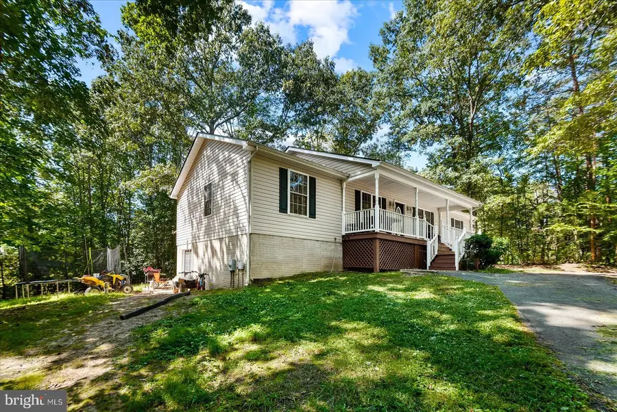 7462 Buchanan Dr, King George, VA 22485 - #3