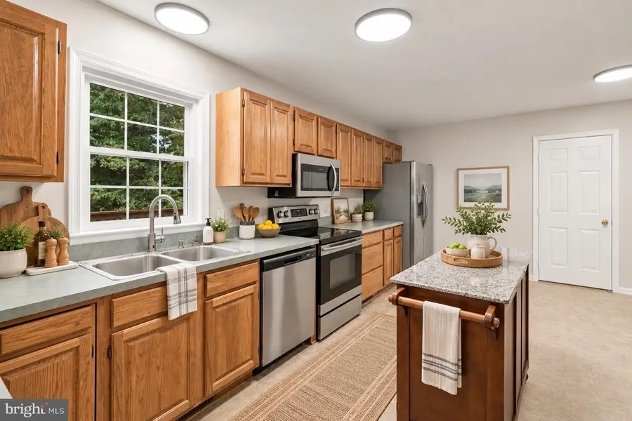 9978 Francis Folsom Dr, King George, VA 22485 - #2