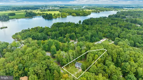 296 Robbie Rd, BUMPASS, VA 23024