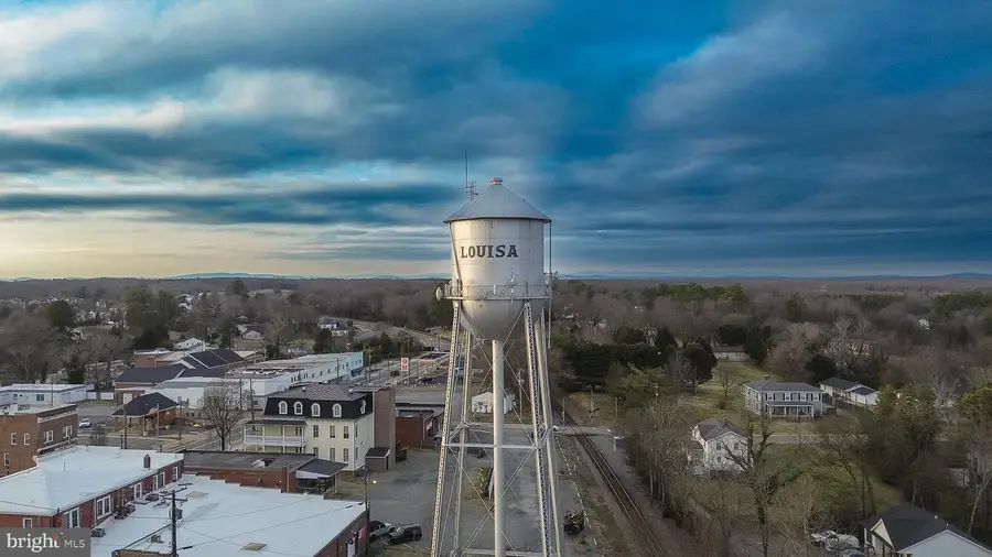 101 Patrick Henry Dr, Louisa, VA 23093 - Image #2