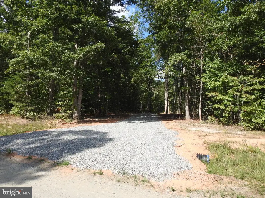 465 Equestrian Landing Trl, Bumpass, VA 23024 - #2