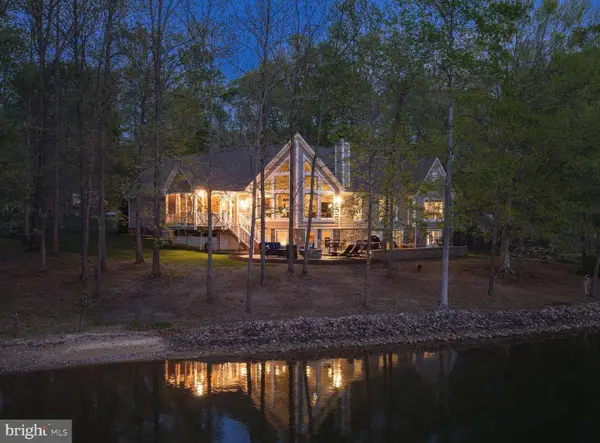 232 Raven Rd, BUMPASS, VA 23024