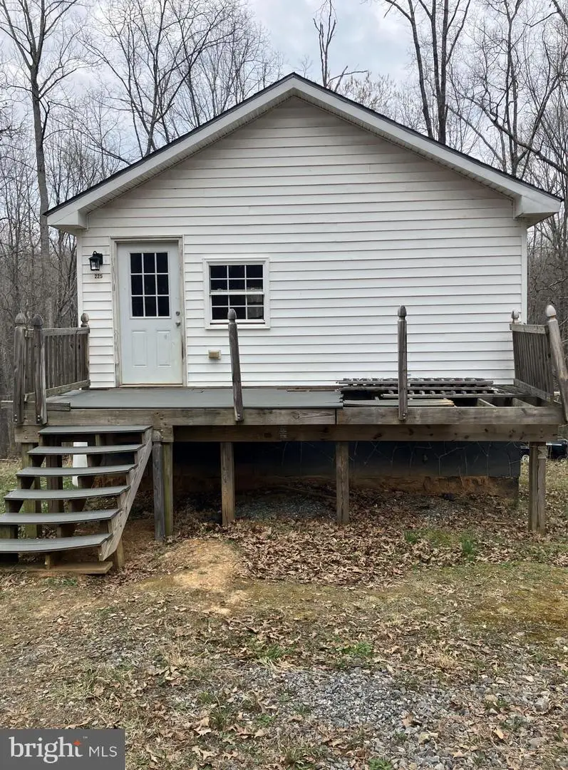 225 Foxbrook Ct, Louisa, VA 23093 - #1