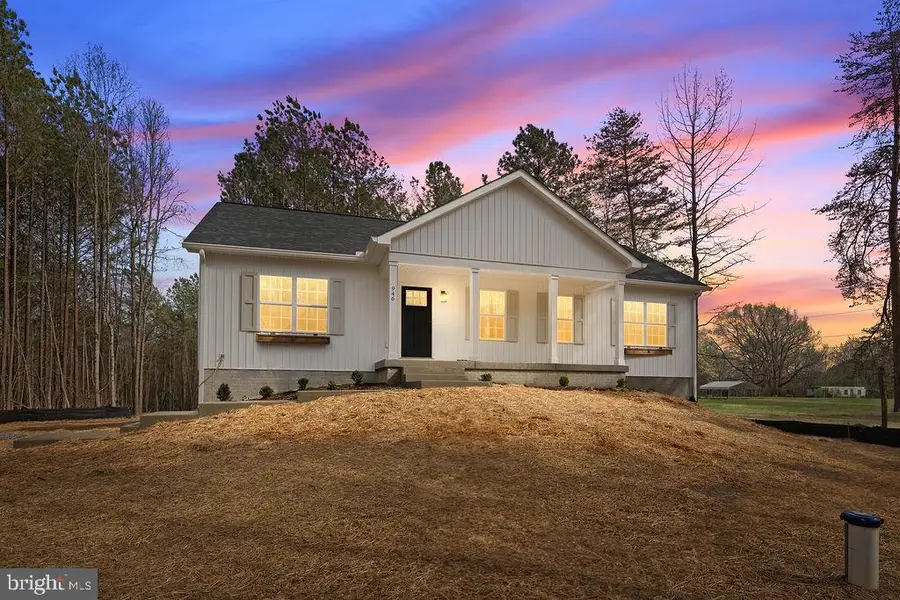 946 Pottiesville Rd, Bumpass, VA 23024 - #2