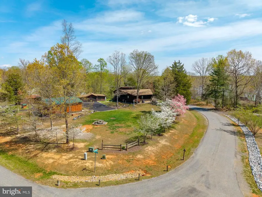 109 White Oak Dr, Mineral, VA 23117 - #3