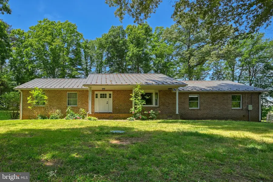 321 Willow Oak Ln, Bumpass, VA 23024 - #2