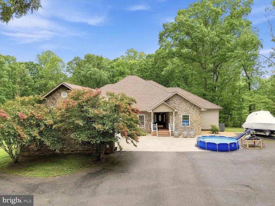 520 Oak Grove Dr, Mineral, VA 23117 - #2