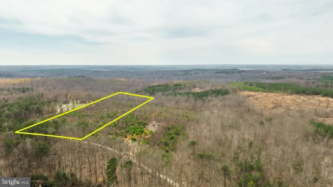 1 Wesbey Dr, Louisa, VA 23093 - #1