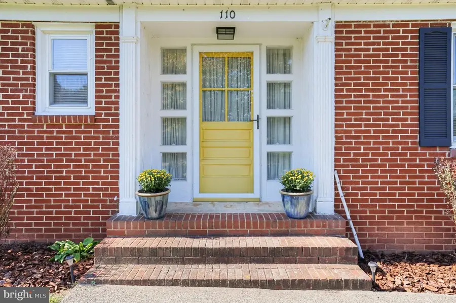 110 Ellisville Dr, Louisa, VA 23093 - #2