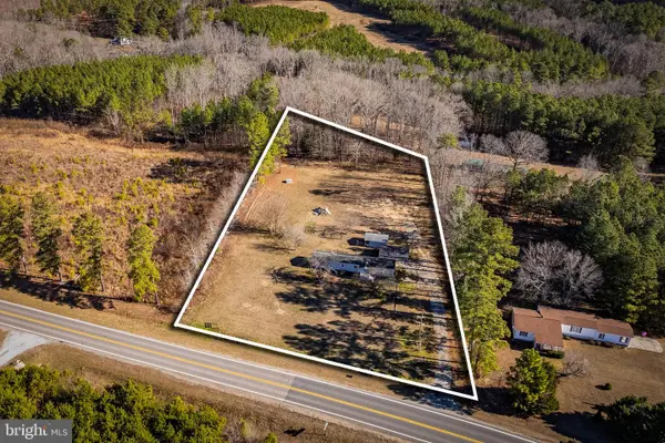 870 South Hill Road, BRODNAX, VA 23920