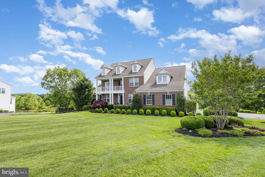 23044 Creighton Farms Dr, Leesburg, VA 20175 - Image #2