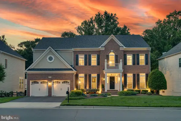 47277 Middle Bluff Pl, STERLING, VA 20165