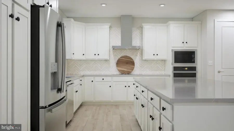 25648 Red Cherry Dr, Aldie, VA 20105 - Image #3