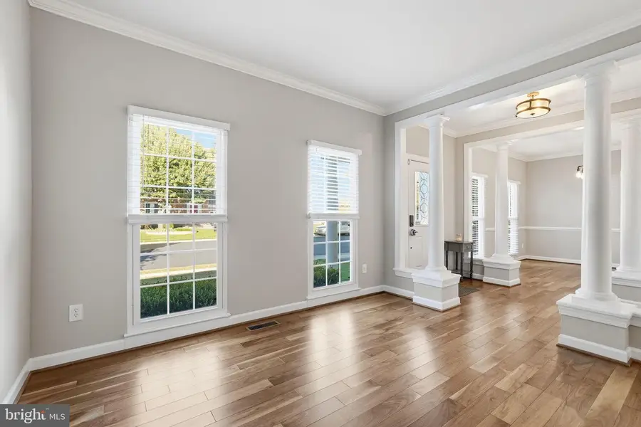 43949 Bruceton Mills Cir, Ashburn, VA 20147 - Image #3