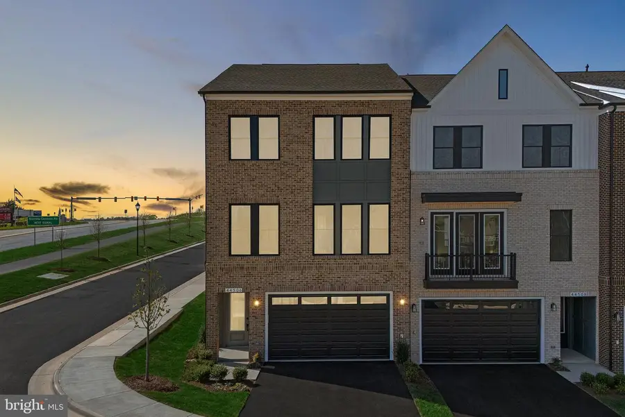 44506 Lowestoft Sq, Ashburn, VA 20147 - Image #2