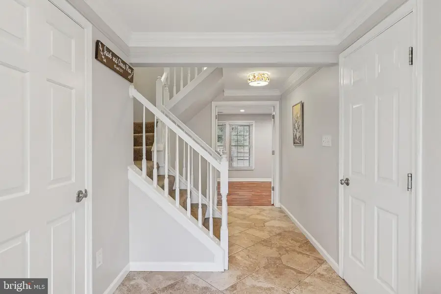 43218 Chokeberry Sq, Ashburn, VA 20147 - Image #3