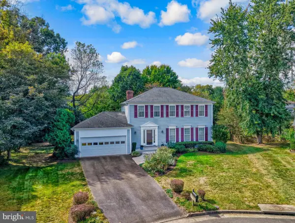 7 S Lowery Ct, STERLING, VA 20165