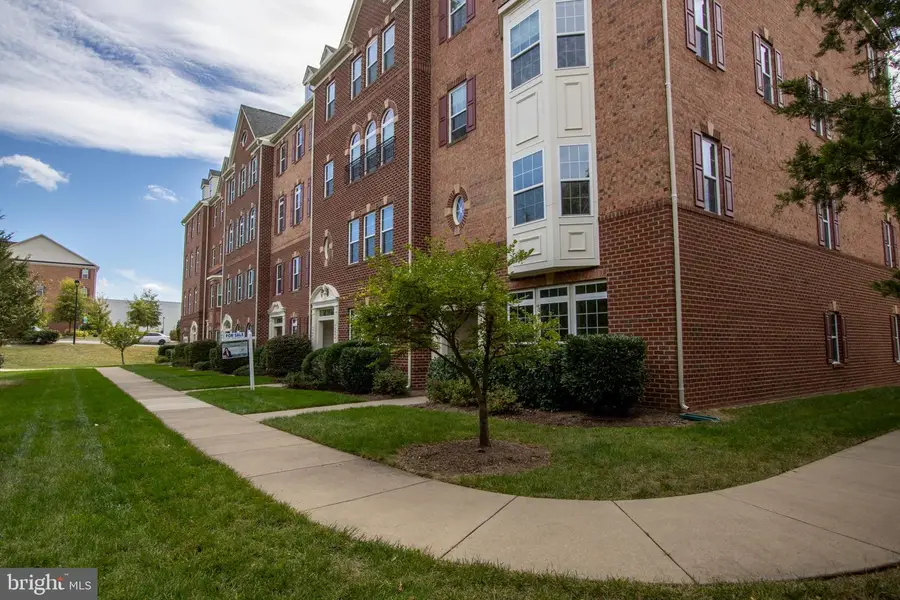 43842 Artsmith Ter, Ashburn, VA 20147 - Image #2