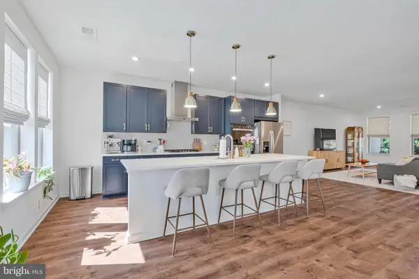 45928 Swallow Ter, STERLING, VA 20165