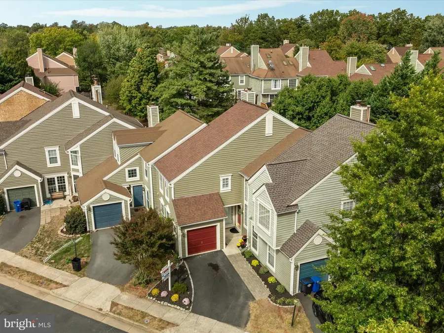 43800 Stonebridge Dr, Ashburn, VA 20147 - Image #3