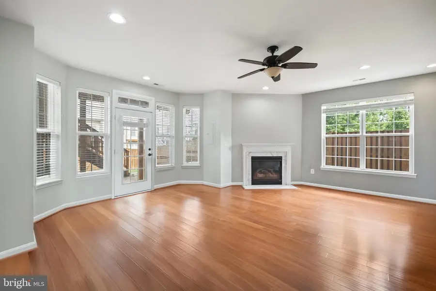 24687 Kings Canyon Sq, Aldie, VA 20105 - Image #3