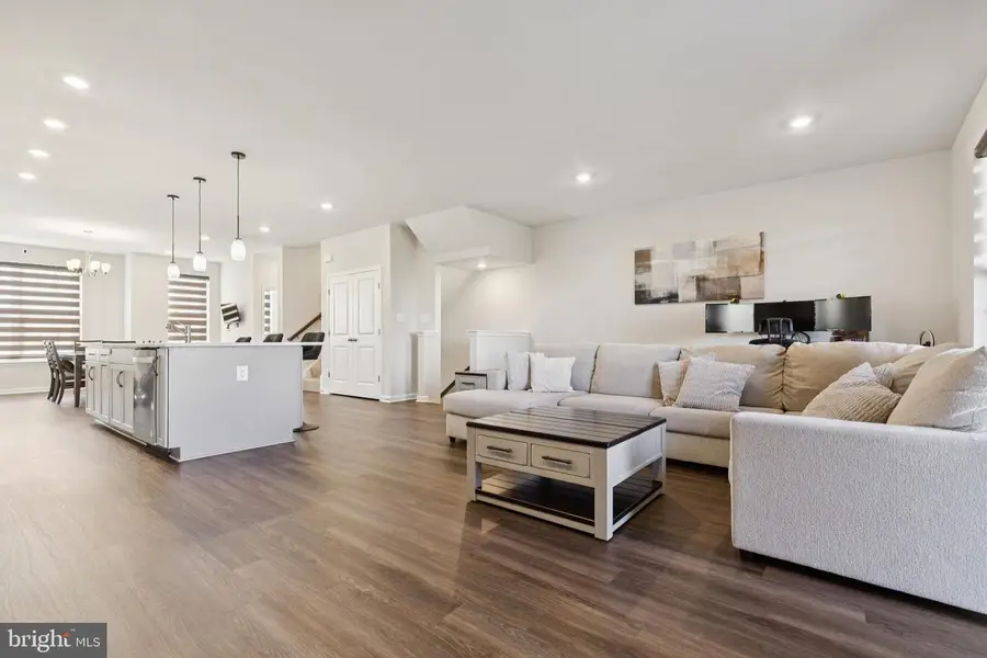 1636 Field Sparrow Ter Ne, Leesburg, VA 20176 - Image #3