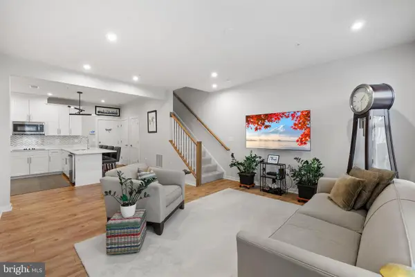 44580 Wolfhound Sq, ASHBURN, VA 20147