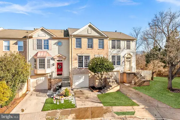 21922 Greentree Ter, STERLING, VA 20164