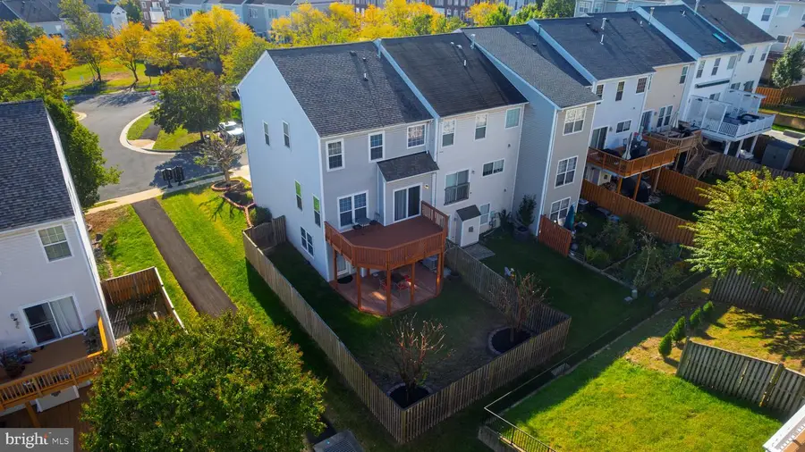 18483 Wide Meadow Sq, Leesburg, VA 20176 - Image #3