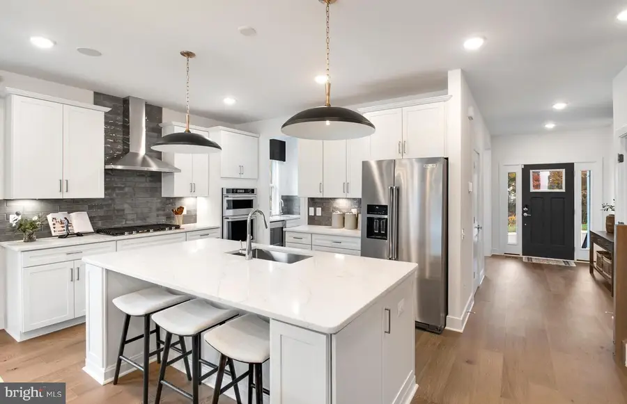 18256 Hobbes Rest Ln, Leesburg, VA 20176 - Image #3