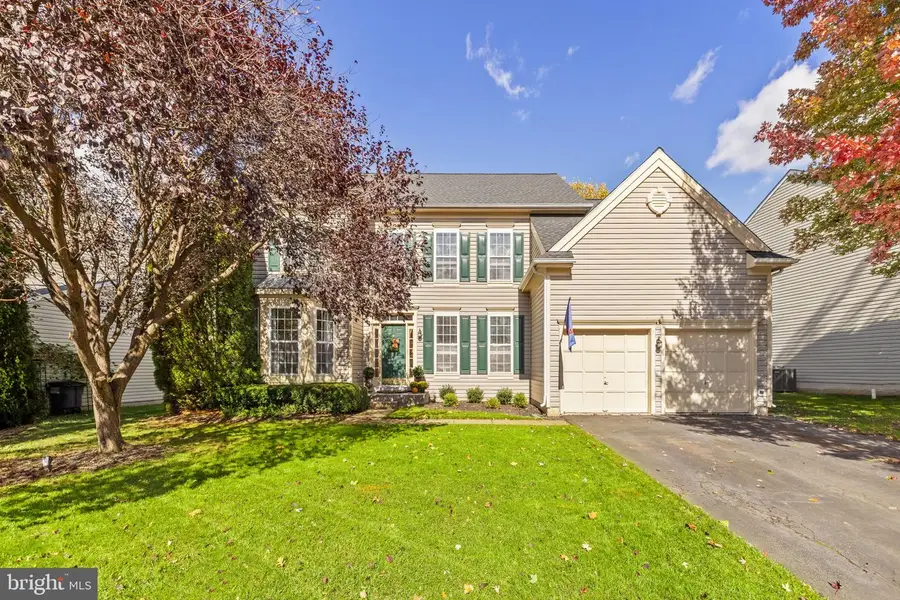35804 Park Heights Cir, Round Hill, VA 20141 - Image #2