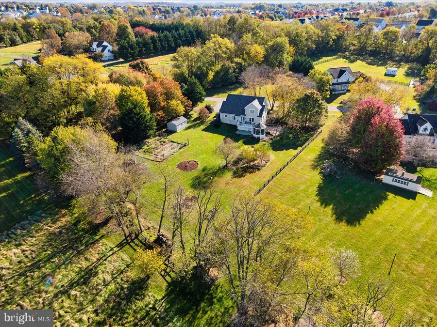 12243 Sedgeway Ln, Lovettsville, VA 20180 - Image #2